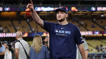 Rookie Yesavage breaks records in historic outing