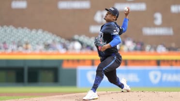 After 'long road,' Montero holds his own in MLB debut