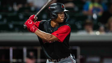 119 mph! Prospect sizzles hardest-hit ball of 2026 for homer at Triple-A