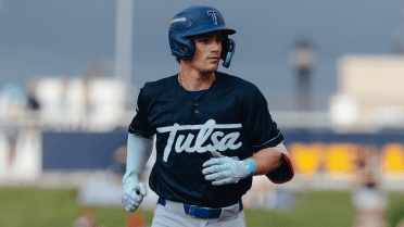 Dodgers' No. 4 prospect Sirota extends on-base streak to 50 games during three-walk night