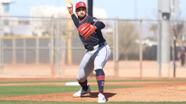Source: Guardians to call up former top prospect Espino