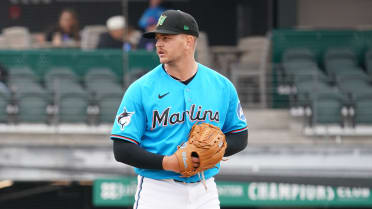 Top 100 prospect Snelling reassigned to Minor League camp