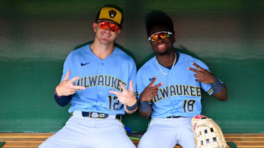 After rising to bigs together, Pratt and Lara becoming inseparable