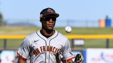 Giants' No. 25 prospect continues baseball revival in Fall League