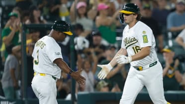 'A monster out there,' Kurtz closes ground in ROY race