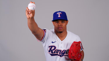 'He's got fight': Santos impresses Skip without Cactus League appearance