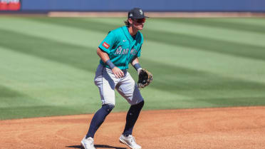 Mariners top prospect Emerson to start 2026 in Triple-A