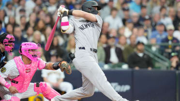 Yankees' Jones rips a 106.4 mph RBI single for first career hit
