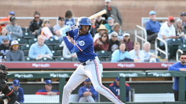 Injured top prospect Walcott getting taste of 'Major League environment'
