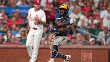 No. 67 overall prospect Lara collects 1st MLB hit in Crew debut