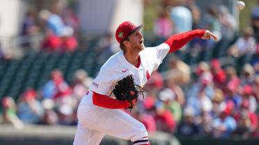 Lefty prospect Mathews to make Major League debut Saturday