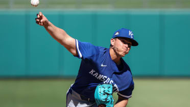 Royals' teenage top prospect has presence well beyond his years