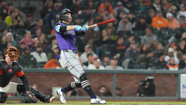 Veen makes another splash as Rockies win 3rd straight
