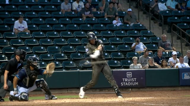 No. 1 pick Roch Cholowsky swats his first pro homer