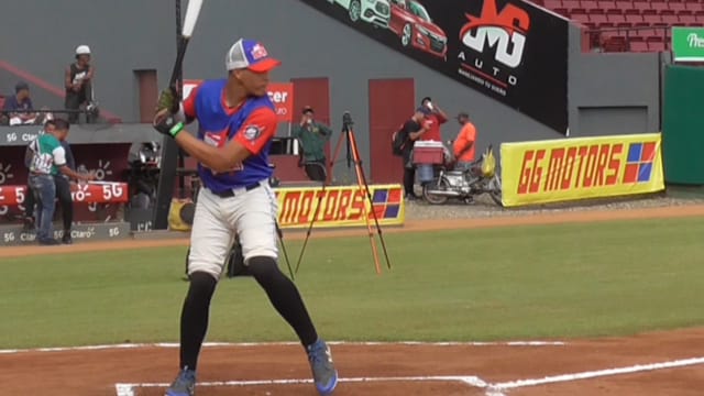 Top Int'l Prospects: Elian De La Cruz, OF