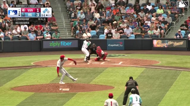Kayson Cunningham hits a ground-rule double (8) on a fly ball to right-center field. Diosfran Cabeza scores. Slade Caldwell scores.