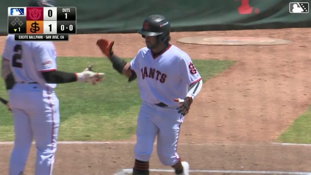 Jhonny Level's solo home run
