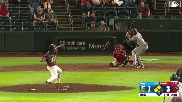Druw Jones singles on a line drive to center fielder Miguel Ugueto. Demetrio Crisantes scores. Jansel Luis scores.