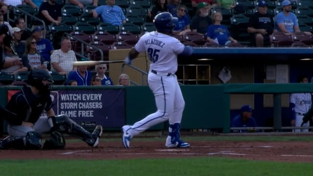 Nelson Velázquez's two-homer game