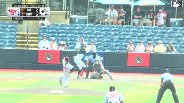 Dixon Williams singles on a sharp line drive to center fielder Braylin Tavera. John Gil scores.