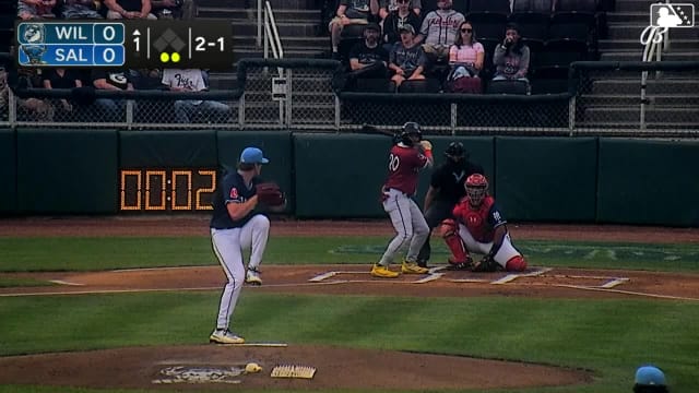 Handelfry Encarnacion homers (12) on a fly ball to right center field.