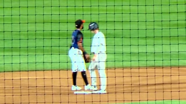 Kaeden Kent's four-hit game