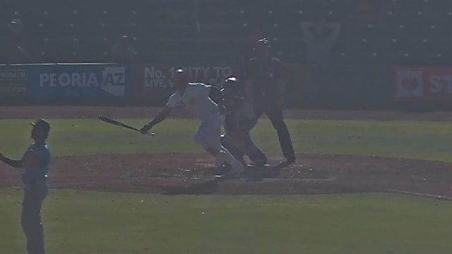 Alfredo Duno's RBI triple