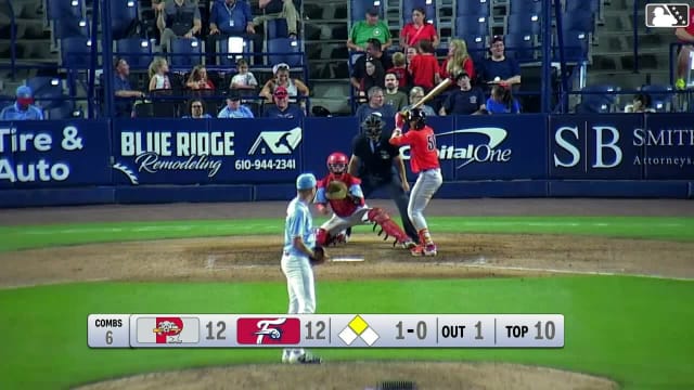 Franklin Arias singles on a line drive to center fielder Pedro León. Nelly Taylor scores.