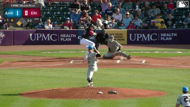 Josh Hartle In play, run(s) to Josue Briceño