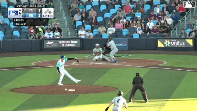 Juan Flores hits a ground-rule double (10) on a fly ball to center field. David Mershon scores. Randy De Jesus to 3rd.