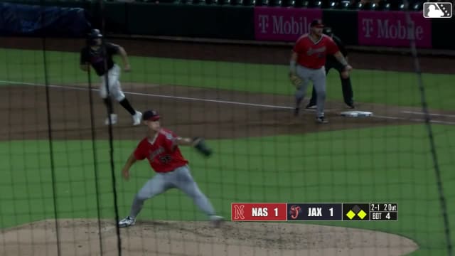 Brendan Jones homers (1) on a line drive to right field. Matthew Etzel scores. Logan Driscoll scores.