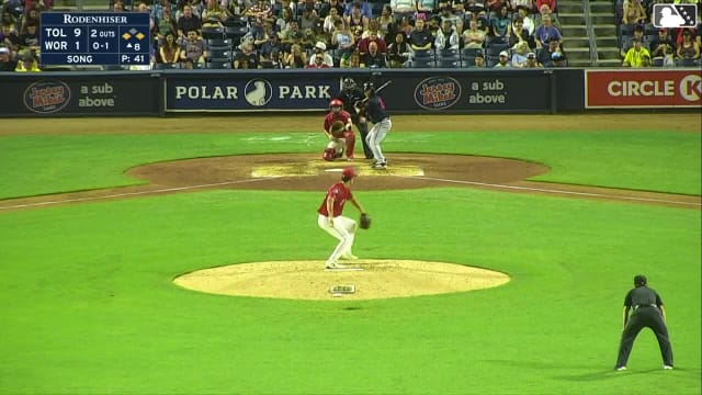 Max Anderson singles on a line drive to left fielder Allan Castro. Max Clark scores. Trei Cruz to 2nd.