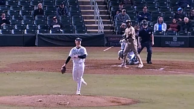 Leodalis De Vries' solo homer