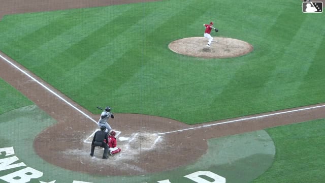 Alfonsin Rosario doubles (7) on a sharp line drive to left fielder Sam Petersen. Wuilfredo Antunez scores.