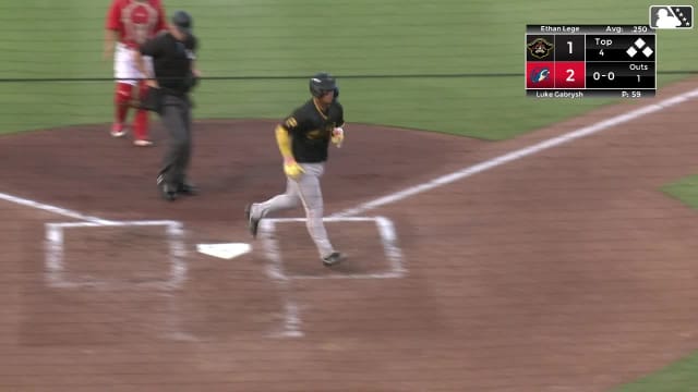 Axiel Plaz's solo home run