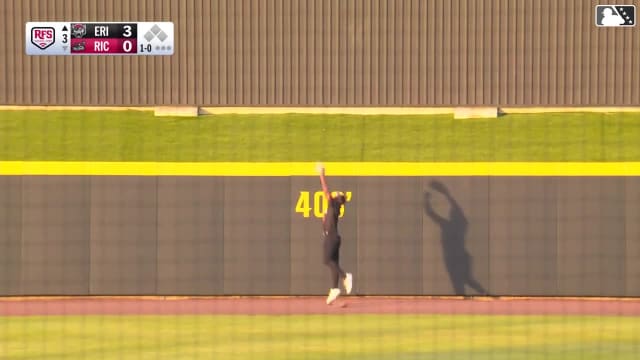 Bo Davidson's leaping catch