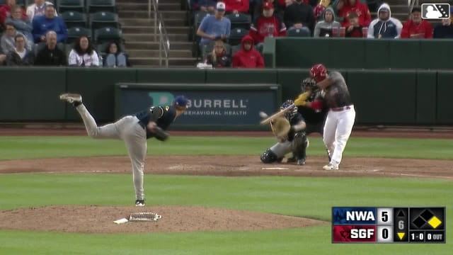 Leonardo Bernal's two-run home run