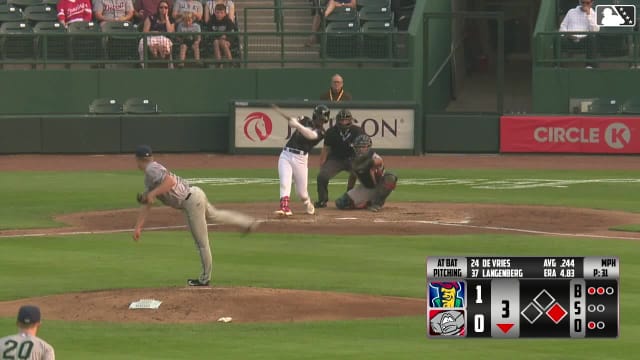 Leo De Vries' first hit in the A's organization