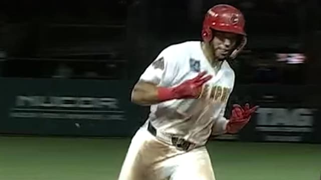 Joshua Báez's three-hit performance