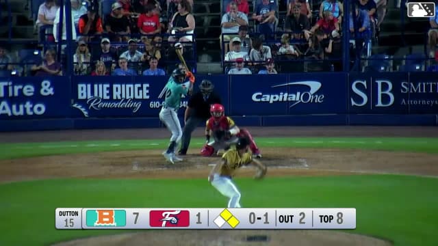 Aron Estrada doubles (20) on a fly ball to right fielder Raylin Heredia. Tavian Josenberger scores. Colin Tuft scores.