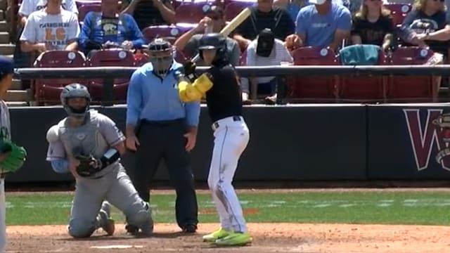 Marco Dinges collects multi-homer game 
