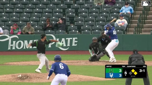 Eduardo Quintero homers (1) on a fly ball to left field. Charles Davalan scores. Mike Sirota scores.