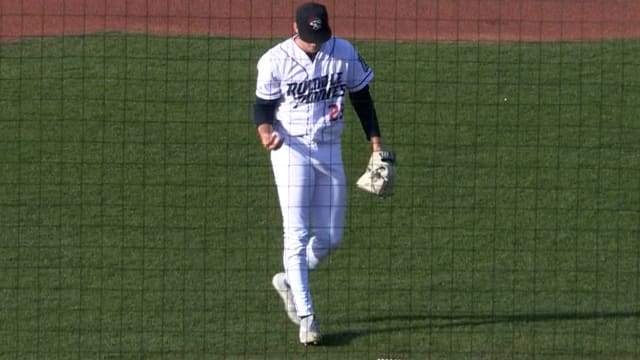 Jack Wenninger strikes out 10