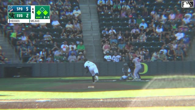 Ethan Hedges doubles (14) on a ground ball to left fielder Carlos Gutierrez. Jacob Hinderleider scores. Roynier Hernandez to 3rd.
