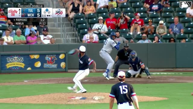 Josue De Paula singles on a line drive to left fielder Quinn McDaniel. Frank Rodriguez scores.