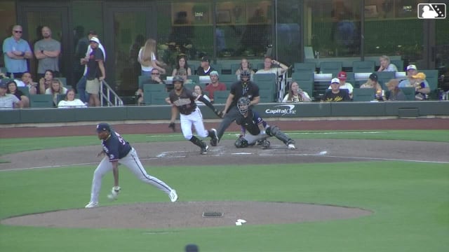 Jose Cabrera fields the comebacker