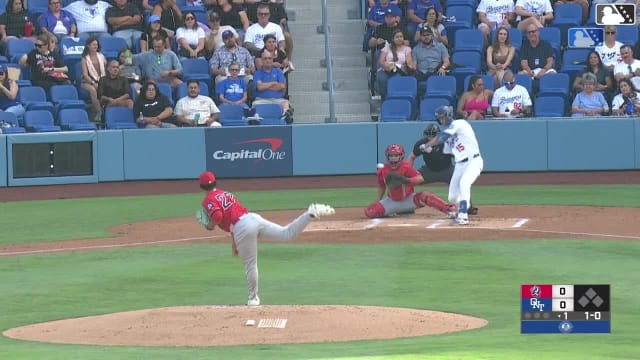 Kellon Lindsey homers (11) on a fly ball to right field.