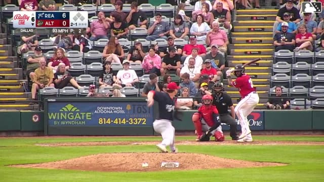 Callan Moss homers (3) on a line drive to left center field.