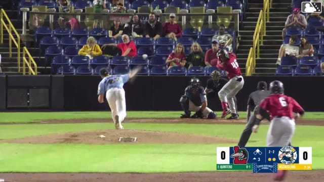 Eduardo Quintero singles on a line drive to right fielder José Pirela. Charles Davalan scores.