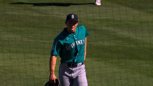 Ryan Sloan strikes out three Brewers